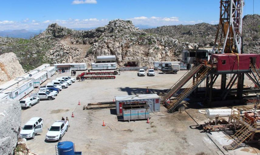 Valilikten sevindiren haber geldi: Yoğun petrol çıktı