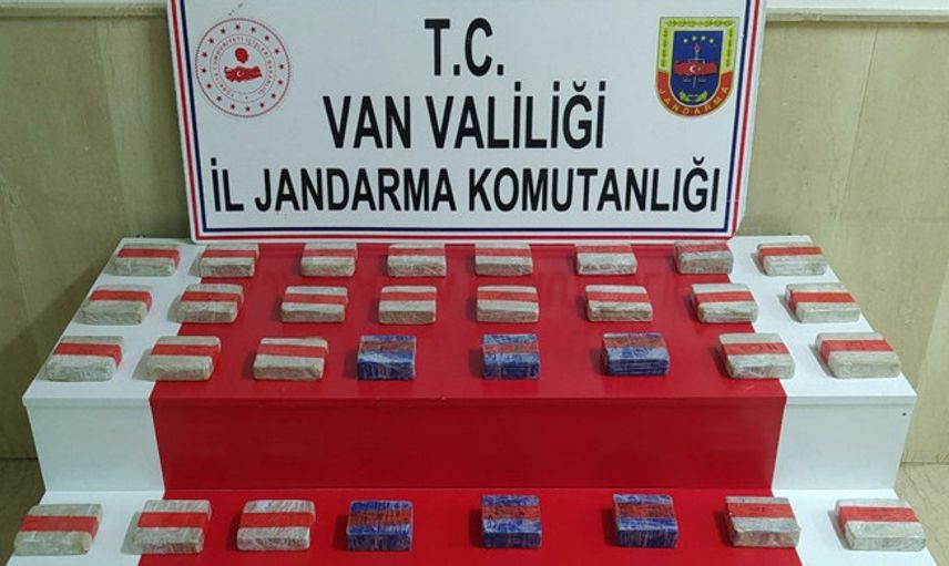 Van’da 25 Kilo Eroin Ele Geçirildi