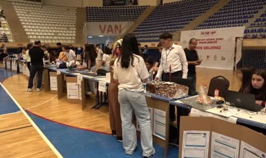 Van’da deneyap dönem sonu proje şenliği düzenlendi