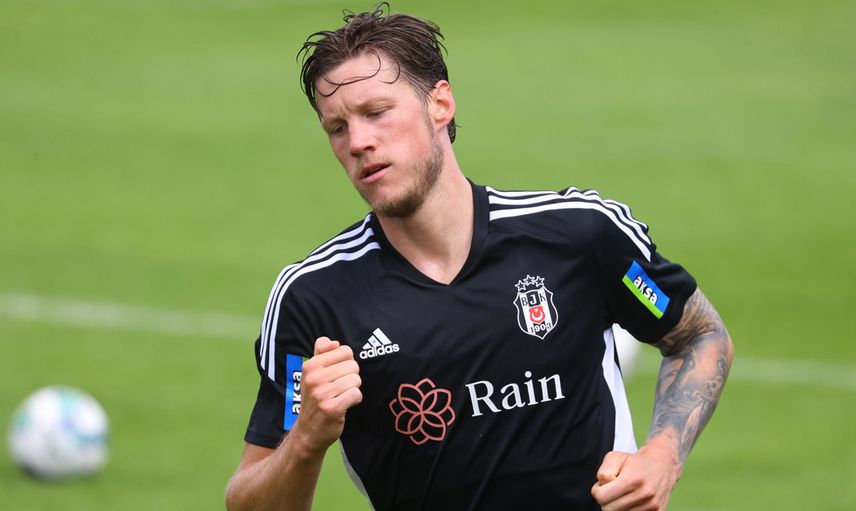 Wout Weghorst’un satın alma opsiyonu var mı? Beşiktaş kiralık olarak kadrosuna kattığı Wout Weghorst’un satın alma opsiyonunu açıkladı
