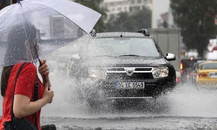 Yağışlar hayatı felç etti: Meteorolojiden 60 gün uyarısı yapıldı