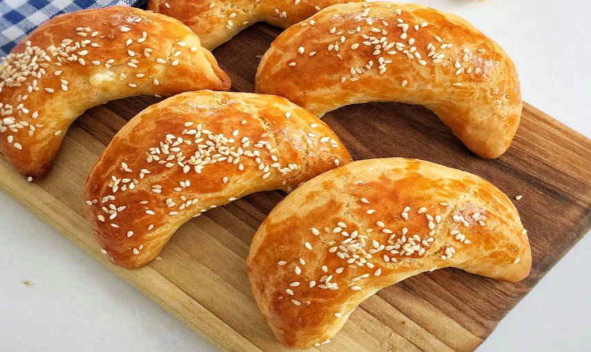 Yalnızca 5 dakikada mayasız poğaça yapmak mümkün! Sıvıyağınız varsa tarifiniz hazır