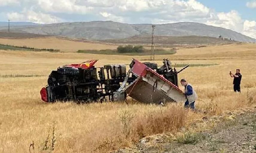 Yangına Müdahaleye Giden İtfaiye Aracı Devrilerek Kaza Yaptı: 3 Yaralı