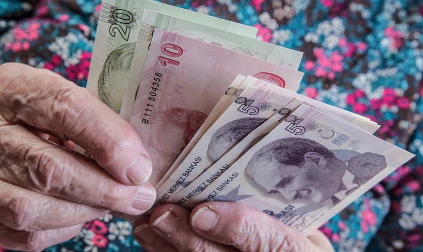 Yaşlılık aylığı için gereken şartlar neler? Sadece kimlikle başvurulabiliyor: Tüm vatandaşlara anında 1.084 TL ödeme yapılacak!