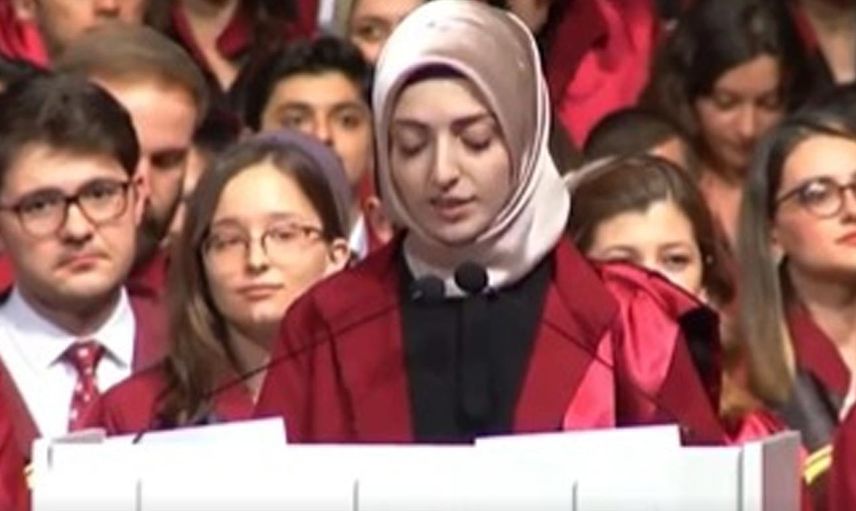 Yeni mezun doktorlardan yurt dışına kaçan abilerine mesaj! 'Hem bu deveyi güdecek hem bu diyardan gitmeyeceğiz!'