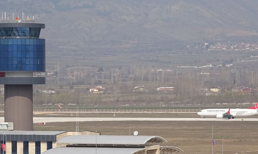 Yeni Tokat Havalimanı'na 37 günde 10 bin yolcu akın etti!