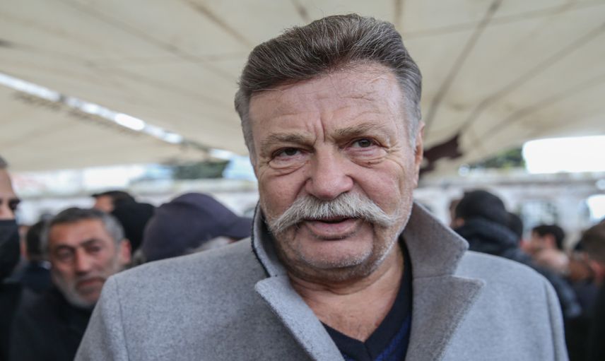Yoğun bakım sonrası kötü haber: Nuri Alço ameliyata alındı