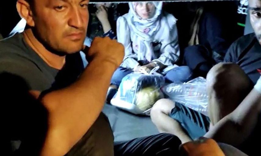 Yolcu Otobüsünün Bagajından 11 Düzensiz Göçmen Yakalandı