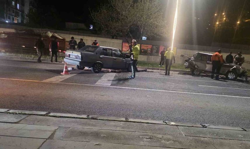 Yozgat'ta Zincirleme Trafik Kazası: 1'i Ağır 7 Yaralı