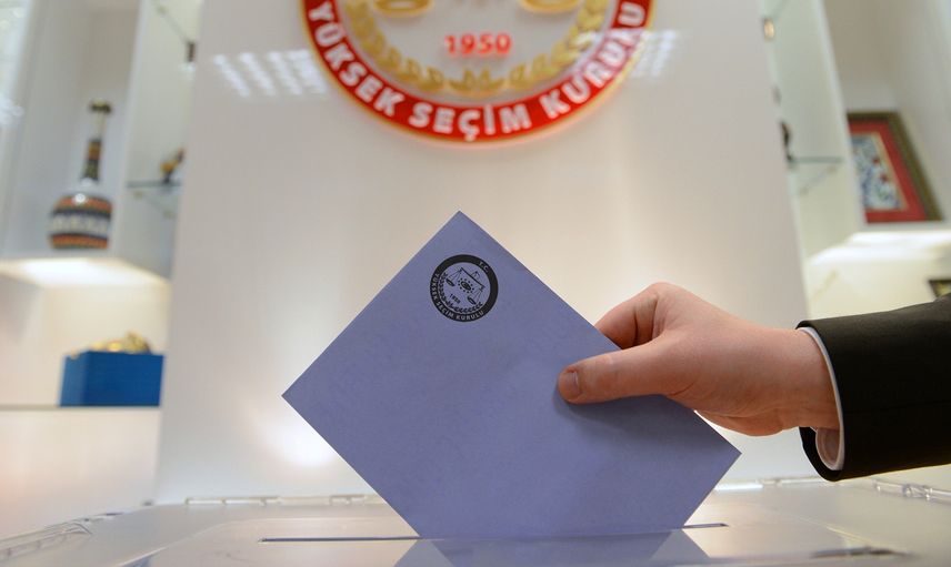 YSK Cem Uzan'ın cumhurbaşkanlığı adaylığını reddetti