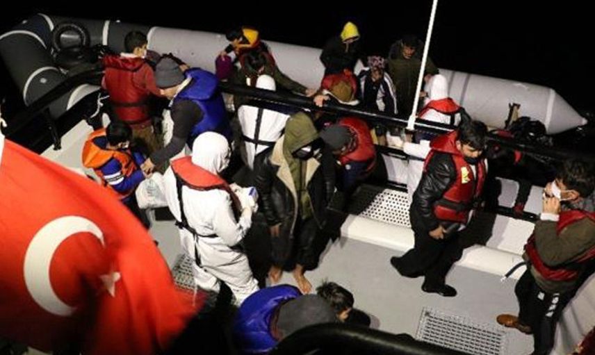 Yunanistan Geri İtti, 52 Düzensiz Göçmeni Türkiye Kurtardı