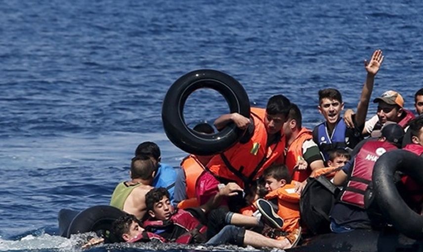 Yunanistan Şaşırtmıyor! Türk Sularına İtilen 26 Göçmen Kurtarıldı