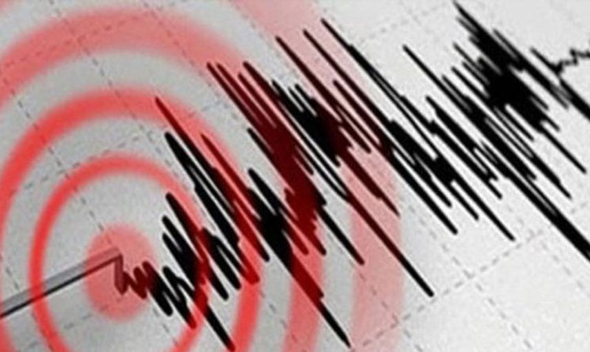 Yunanistan'da Deprem Paniği