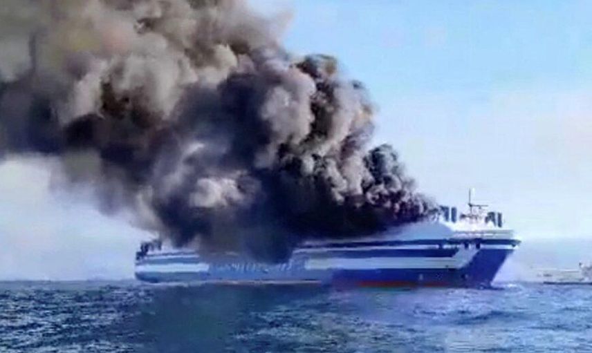 Yunanistan'da Korkutan Yangın! Yolcu Gemisi Alevler İçerisinde Kalmıştı: O Gemide Türk Yolcular Da Vardı
