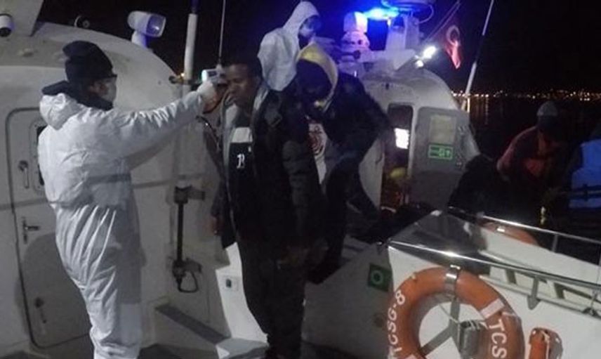Yunanistan'ın Ölüme Terk Ettiği 35 Göçmen Kurtarıldı