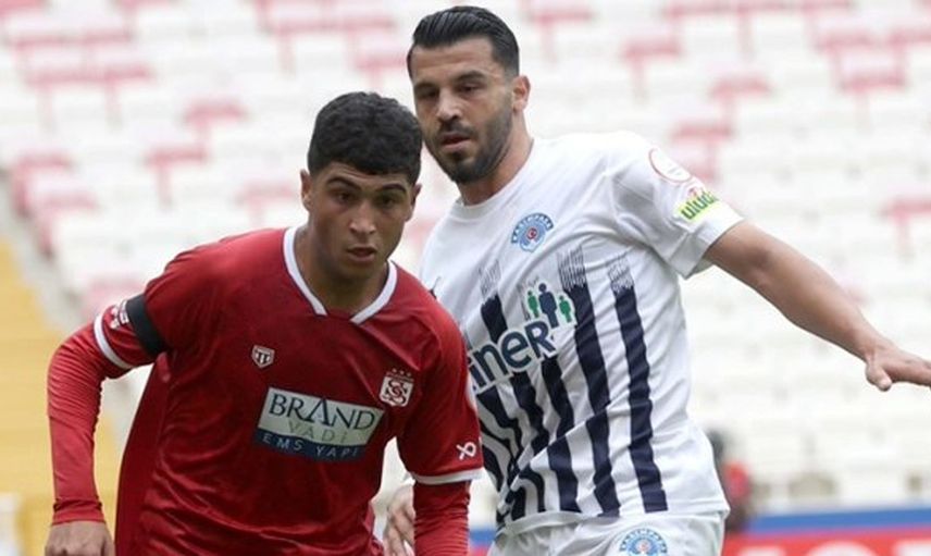 Yunus Emre Konak resmen İngiliz devinde! Sivasspor'dan açıklama geldi