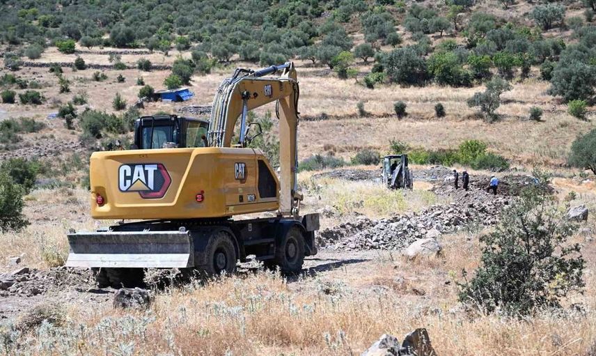 Yunusemre'de içme suyu hattı yenileniyor