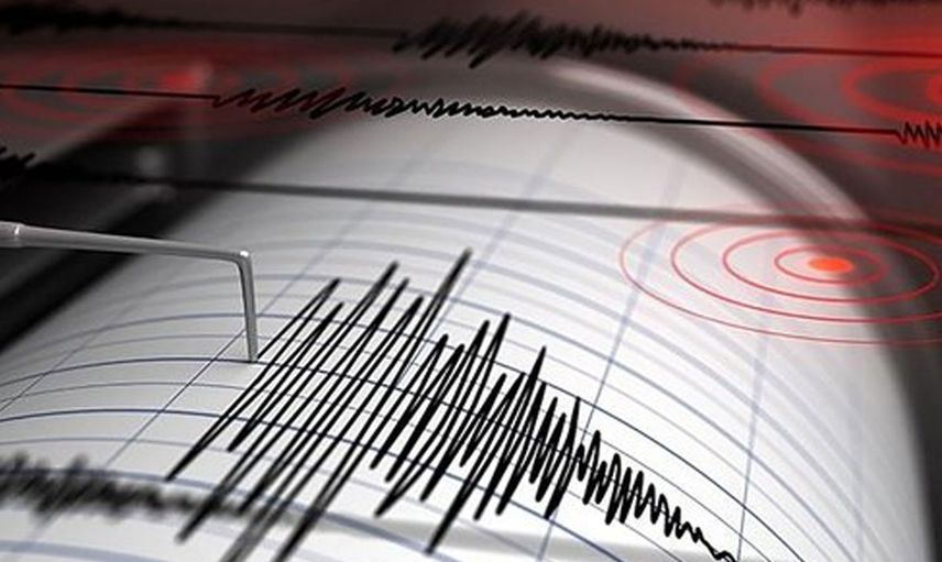 Yürekleri ağza getiren deprem! Van 4.1 ile sallandı vatandaş sokağa döküldü