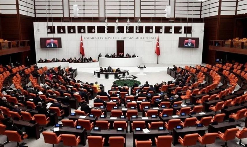 Yüzbinlerce çalışanı ilgilendiriyor: Sözleşmeliye kadro düzenlemesi Meclis’e geliyor