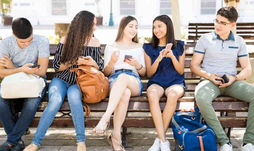 Z kuşağı hangi yaş grubunu kapsıyor? Hangi yıllarda doğanlar Z kuşağı sayılıyor? Z kuşağı nedir, ne demek? Z kuşağı özellikleri ne?