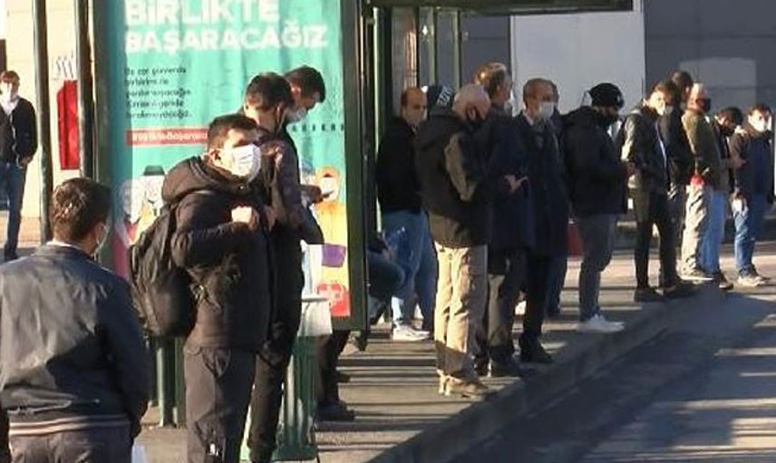 Zeytinburnu’nda Yol Çalışması Vatandaşı Çileden Çıkardı