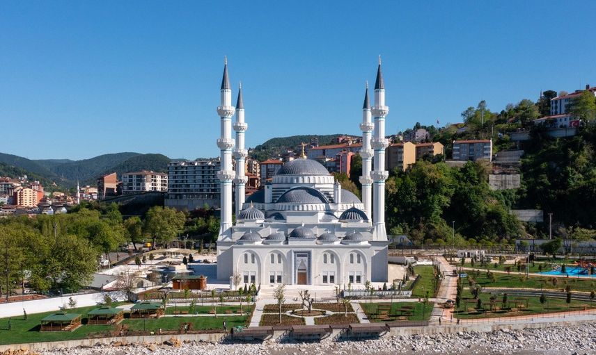 Zonguldak'ın Yeni Simgesi Uzun Mehmet Camii Cumhurbaşkanı Erdoğan Tarafından İbadete Açılıyor
