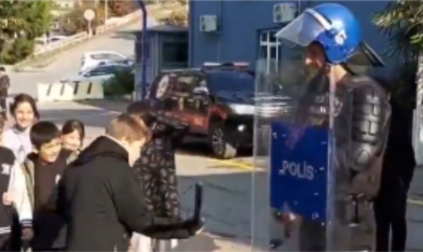 Zonguldak'ta çocuklara bir garip Emniyet eğitimi