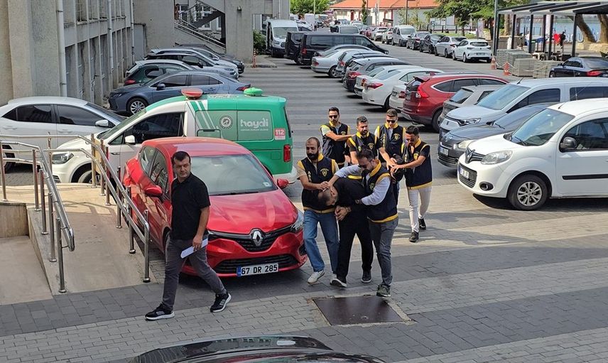 Zonguldak'ta Dolandırıcılık Skandalı: 2.7 Milyon Lira Çalan 3 Şüpheli Tutuklandı