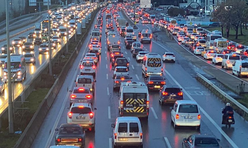 Zorunlu trafik sigortasında yeni düzenleme: İyi sürücüye ödül, kötü sürücüye yüklü ceza