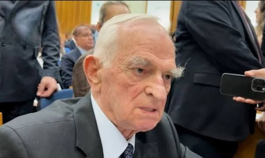 CHP'de tarihi kopuş! 70 yıllık isim Önder Sav da istifa etti