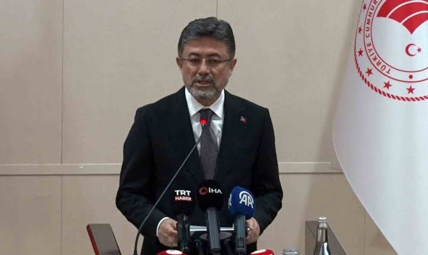 Bakan Yumaklı: 115 Yangından 110'u Kontrol Altına Alındı