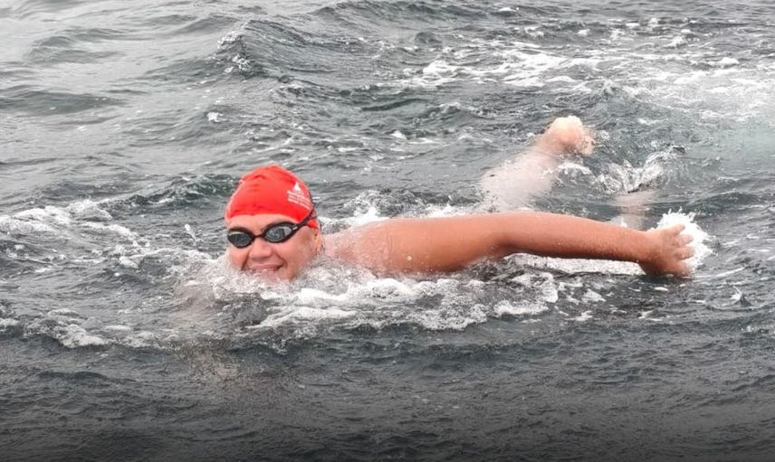 Tuna Tunca'dan tarihi başarı: Otizmli milli yüzücü Kuzey Kanalı'nı geçti