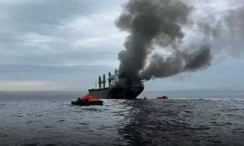Mısır, Dumyat Limanı'ndaki iki gemide çıkan yangına İHA'nın neden olduğunu doğruladı