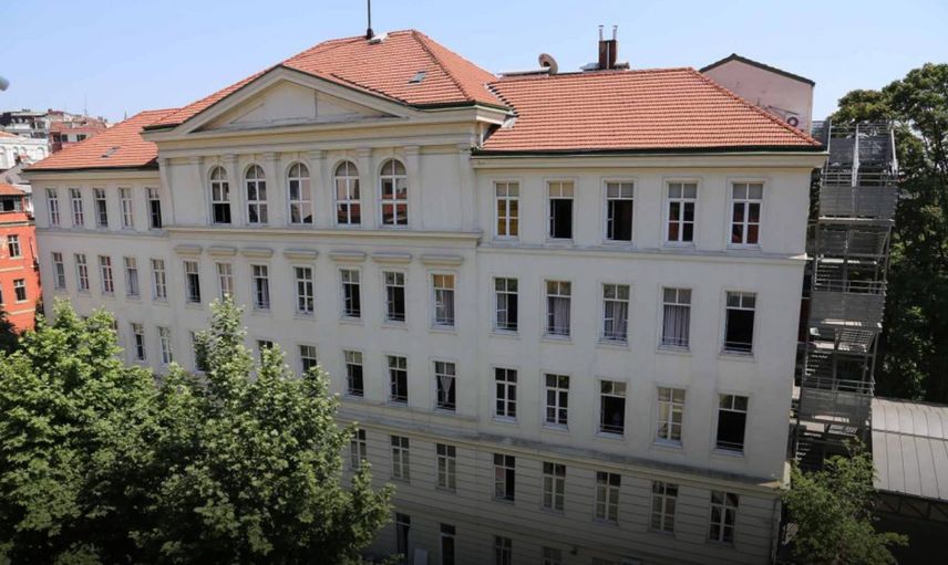 Özel İtalyan Lisesi Müdürü Giuseppe Finocchiaro "istenmeyen kişi" ilan edildi