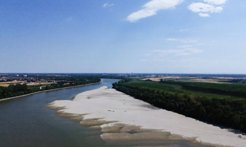 Po Nehri'nde su akışı yüzde 65 azaldı: Adriyatik Denizi'nin tuzlu suyu tarım arazilerini tehdit ediyor