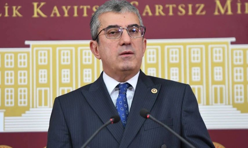 Yeni Parti'den dikkat çeken iddia: "200'ü aşkın belediye başkanı istifa etti"
