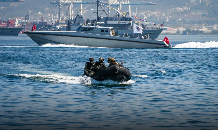 TEKNOFEST Mavi Vatan’da SAT ve SAS komandolarından nefes kesen gösteri
