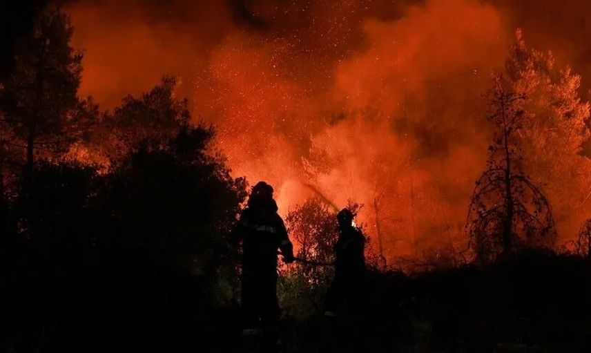 Yunanistan alevlerle mücadele ediyor: 73 noktada yangın sürüyor