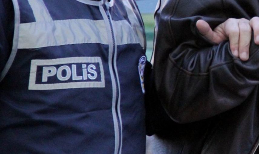 MİT görevlisi gibi davranarak dolandırıcılık yapan 3 şahıs tutuklandı
