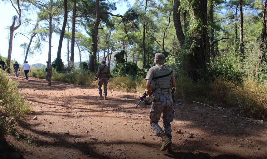 FETÖ'nün suikast timindeki firari Karatepe'nin gösterdiği bölgelerde silah bulunamadı