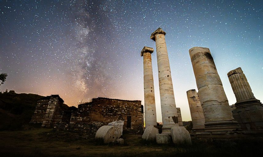Sardes Antik Kenti'nde görkemli gökyüzü şöleni: Artemis Tapınağı’nda samanyolu büyüsü
