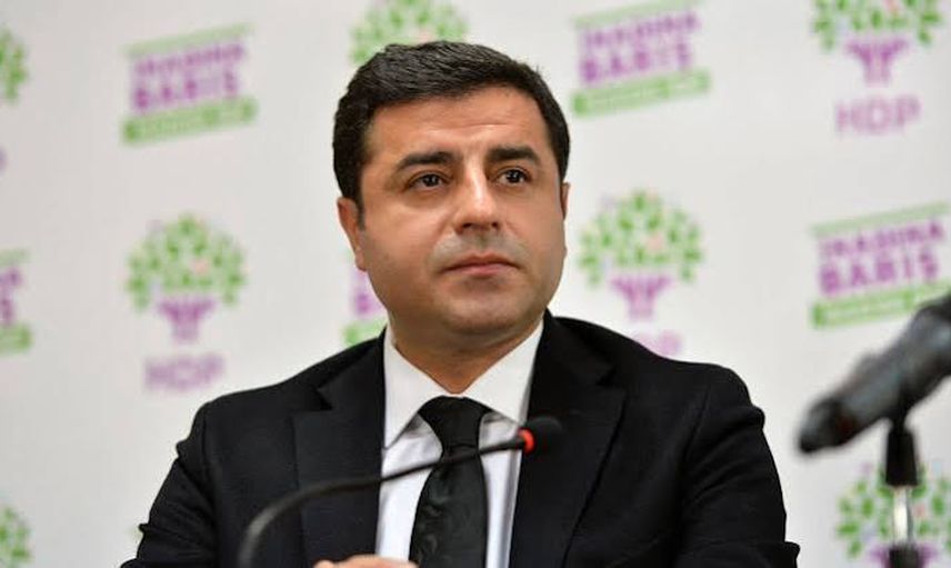 DEM Parti İmralı Heyeti’nden Demirtaş ve Mızraklı: “Özgürlükten bir saat bile mahrum kalmamalılar”