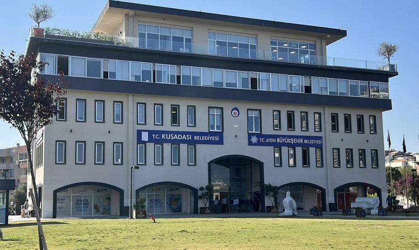 Kuşadası Belediyesi soruşturmasında 14 şüpheli tutuklandı
