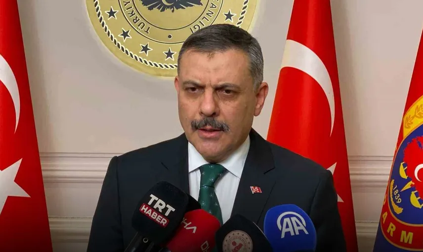 İçişleri Bakanlığı duyurdu: Yeni nesil suç örgütü üyesi Bakü’de yakalanarak Türkiye’ye getirildi