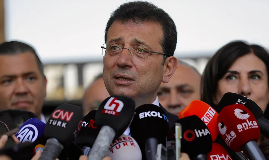 Ekrem İmamoğlu CHP'den istifa etti