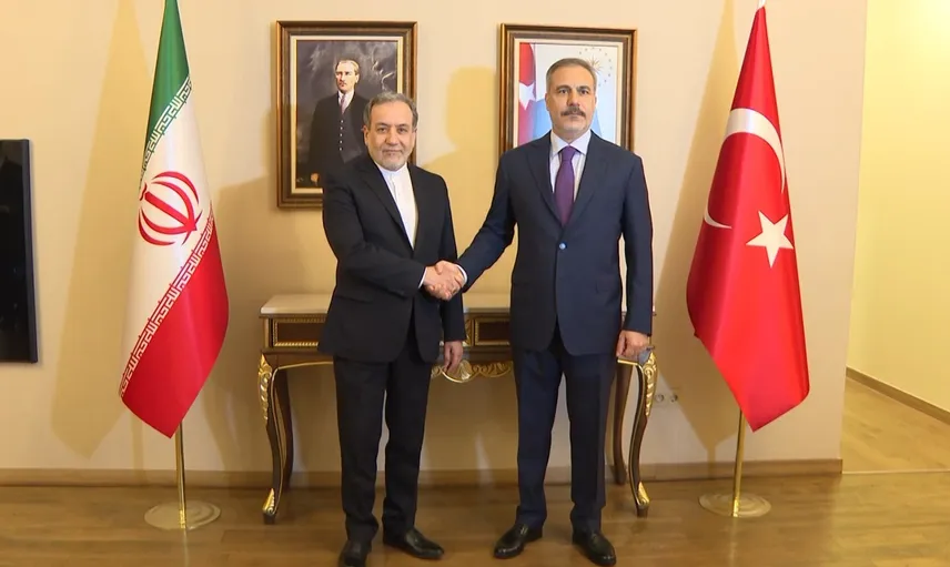 Dışişleri Bakanı Fidan, İran'lı mevkidaşı Erakçi ile telefon görüşmesi yaptı