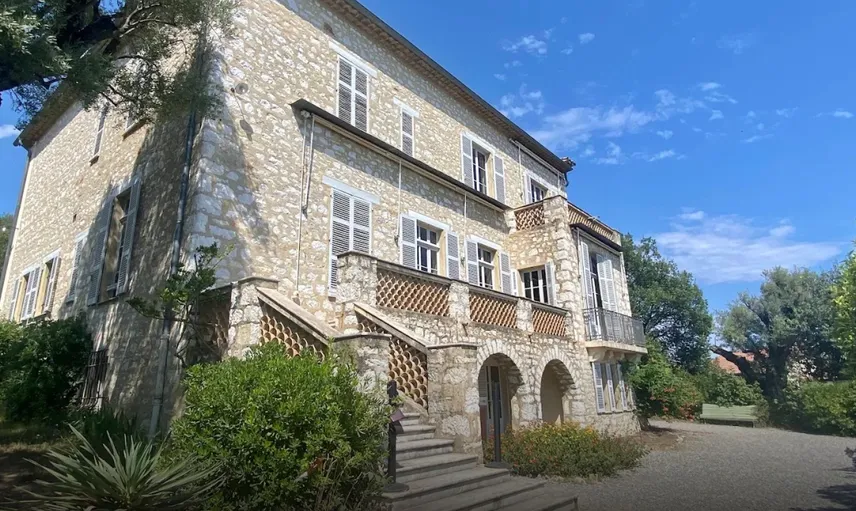 Fransa'da müze soygununa bir yenisi eklendi: Renoir Müzesi'nde iki tablo çalındı