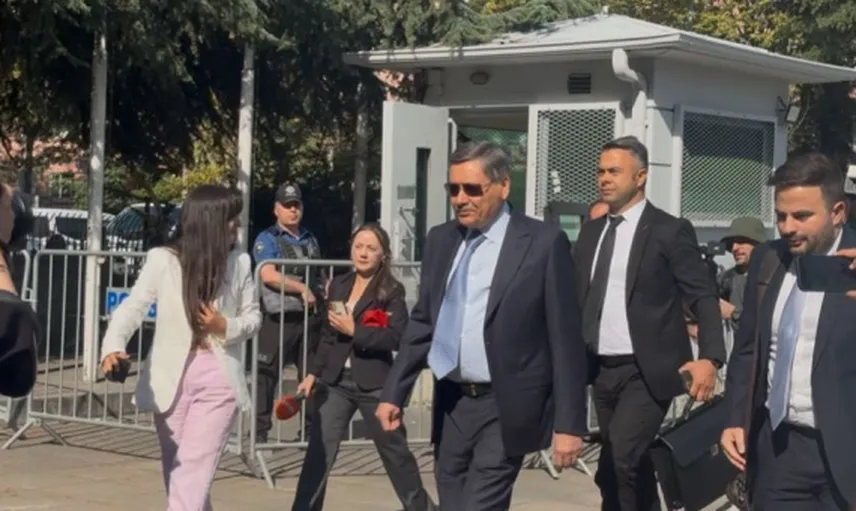 Melih Gökçek soruşturmasında ifade vermek için adliyeye geldi