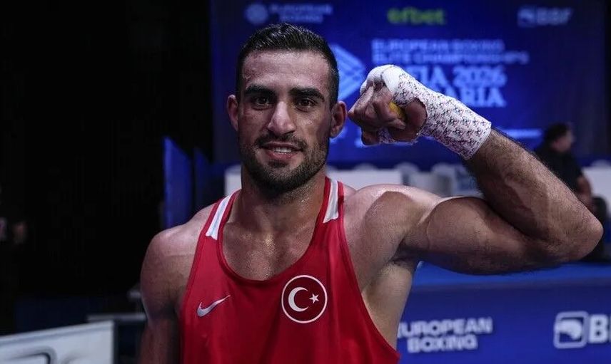Milli boksör Emrah Yaşar Avrupa Şampiyonası'nda finale yükseldi