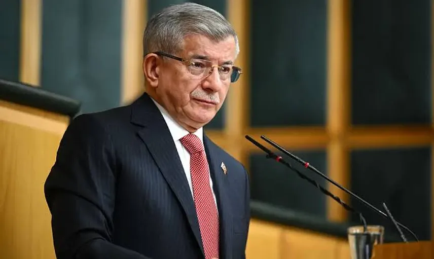 Davutoğlu’ndan adliye önünde açıklama